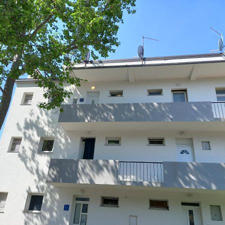 La Piazza Apartment Umag Exterior photo
